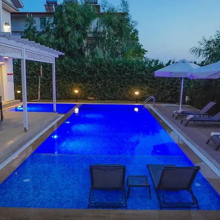 Pelit - 4 Yatak Odali Saunali Havuzlu 别墅 *