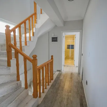 Pelit - 4 Yatak Odali Saunali Havuzlu * 费特希耶