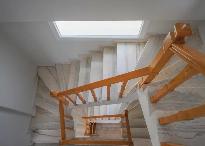 Pelit - 4 Yatak Odali Saunali Havuzlu