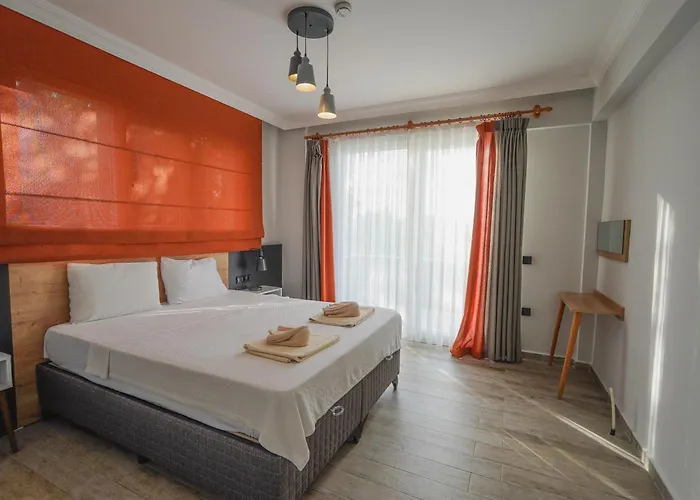 Pelit - 4 Yatak Odali Saunali Havuzlu Fethiye