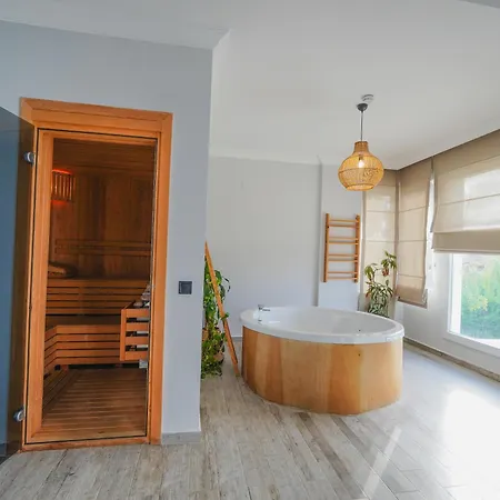 Вилла Pelit - 4 Yatak Odali Saunali Havuzlu *