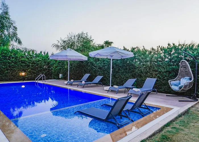 Vilă Pelit - 4 Yatak Odali Saunali Havuzlu Fethiye