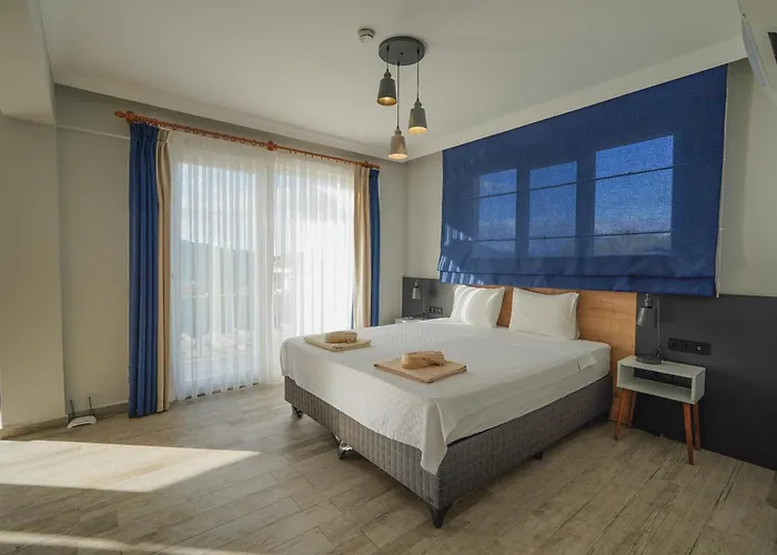 Villa Pelit - 4 Yatak Odali Saunali Havuzlu