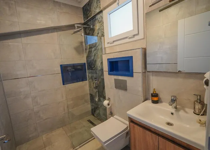 Pelit - 4 Yatak Odali Saunali Havuzlu Villa